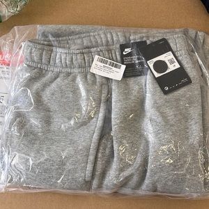 Nike Club Jogger Sweatpants